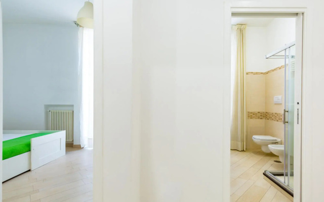 Apartment With Balcony in Palazzo Diaz by Wonderful Italy