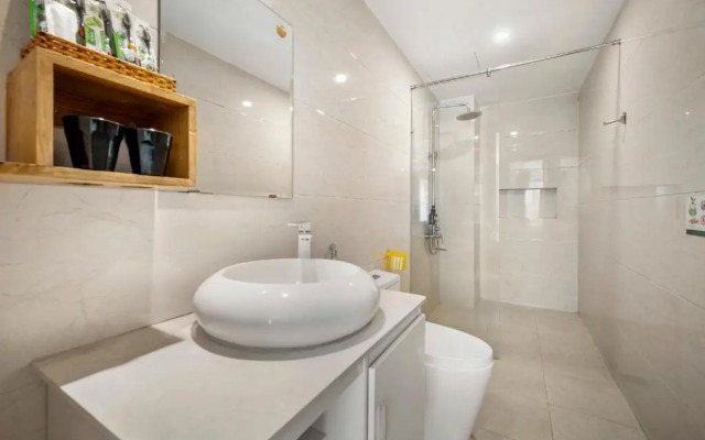 Raon Apartment and Hotel