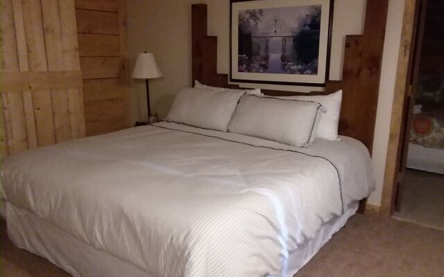 Chautauqua Hillcrest Inn