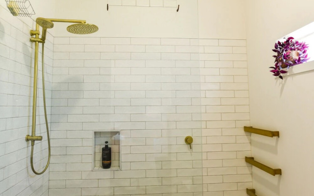 La Maison Soleil with heated Swim Spa