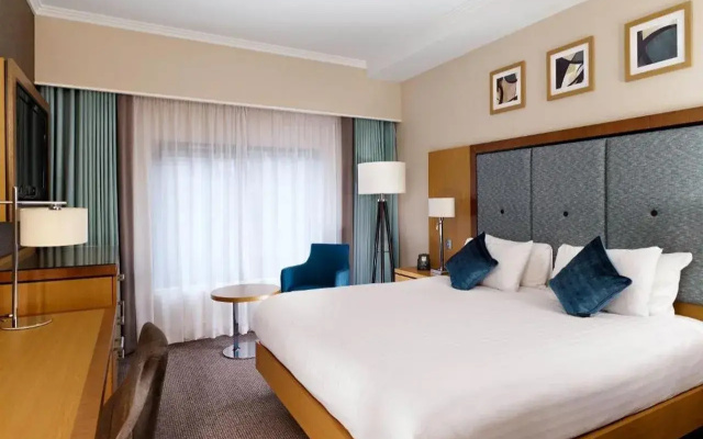 DoubleTree by Hilton Hotel Woking
