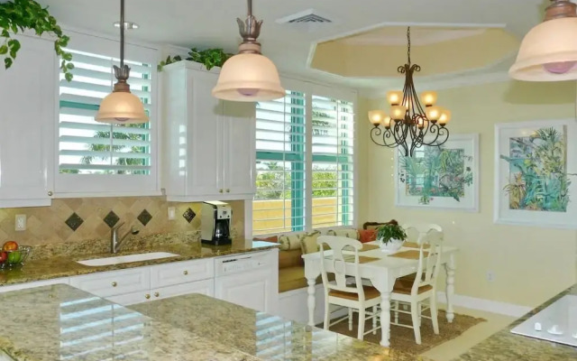 Pier 81 South Unit 204