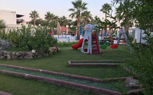 Nagi Beach Hotel
