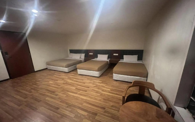 Iris House Hotel