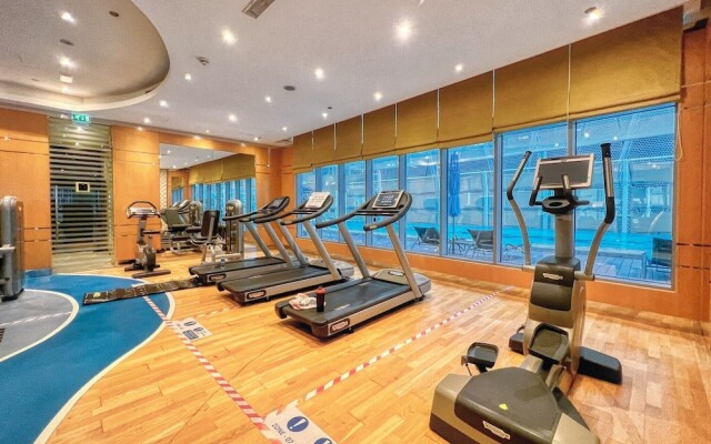 Amazing 1 BR Apartment Damac Mall Street