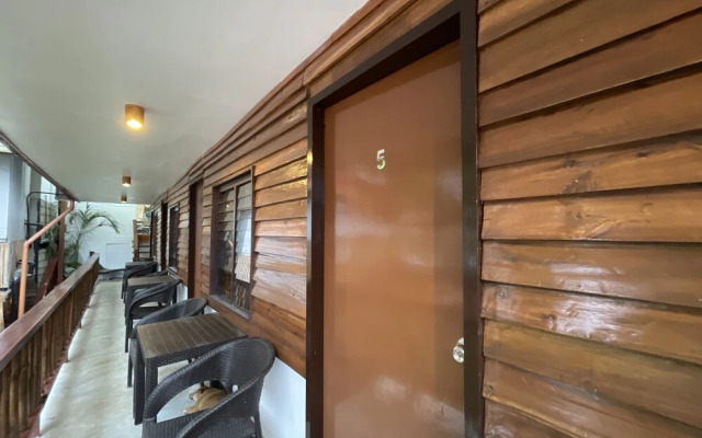 Julz El Nido Inn by Cocotel