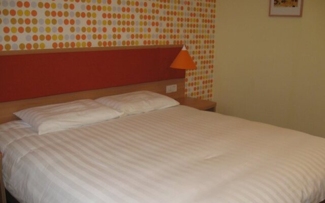 Home Inn (Kunming Beijing Road Taobao Women Street)
