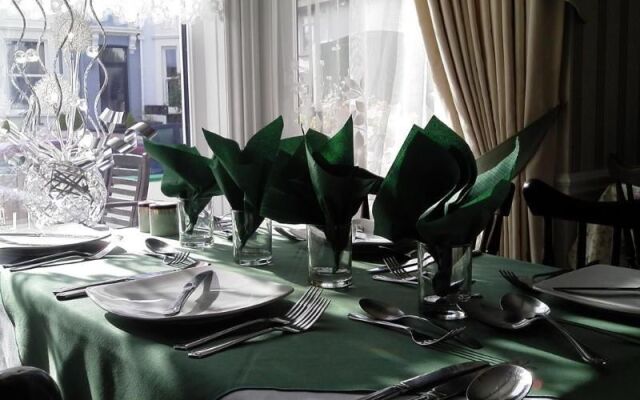 Roseglen Hotel