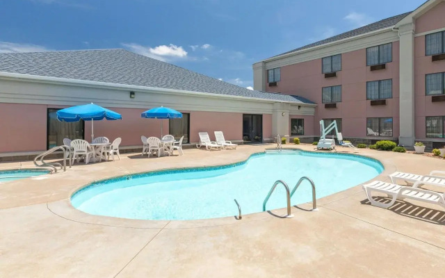 Best Western Prime Inn & Suites