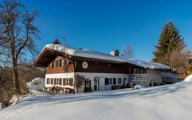 Cosy Apartment in Kutzbuhel, With Barbecue