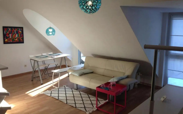Studio Ochsenfurt mit sonnigem Balkon