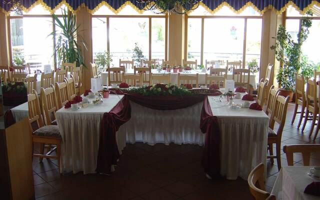 Gasthof-Metzgerei-Pension Schierlitz