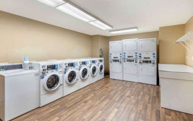 Hawthorn Extended Stay by Wyndham DFW Airport North