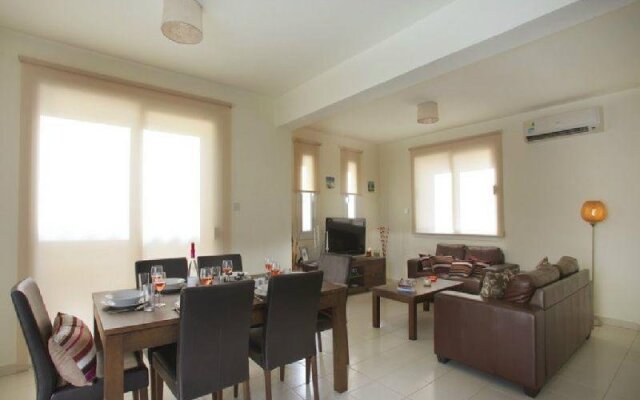 Villa Clover