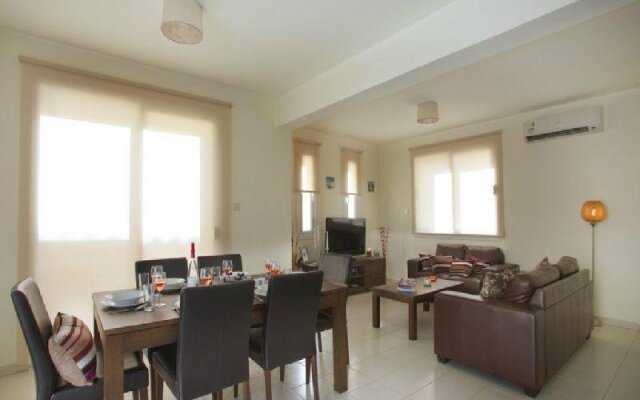 3 BR Villa Clover