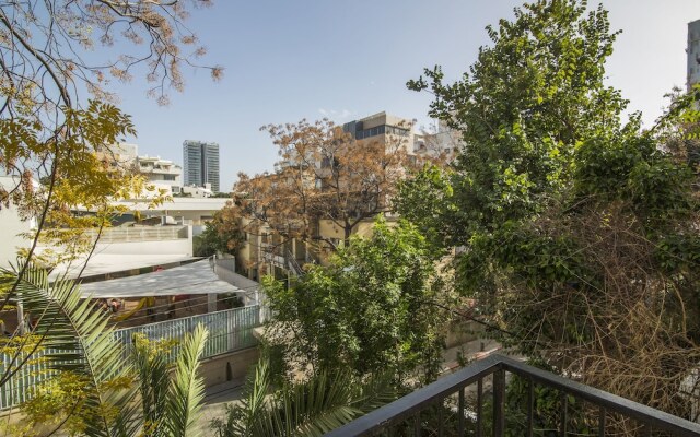 Beach Apartments By Reines5 TLV