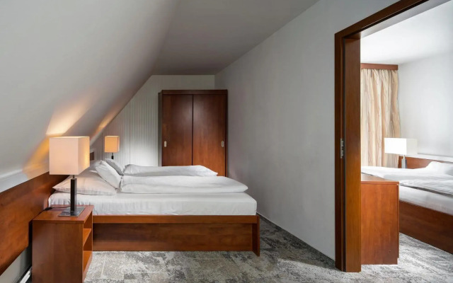 Pinia Hotel & Resort