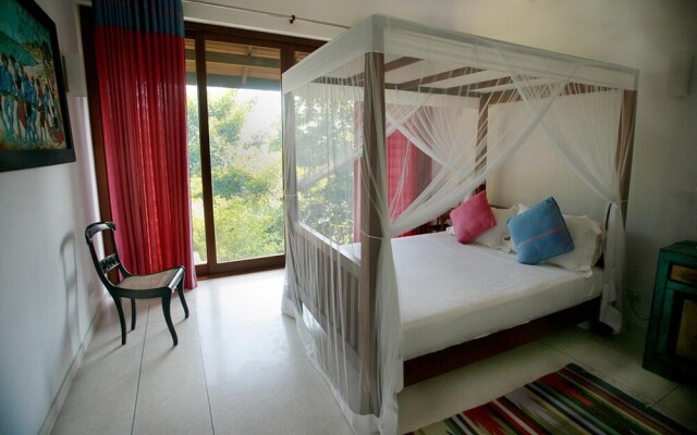 Elevated Villa Overlooking Tranquil Koggala Lake