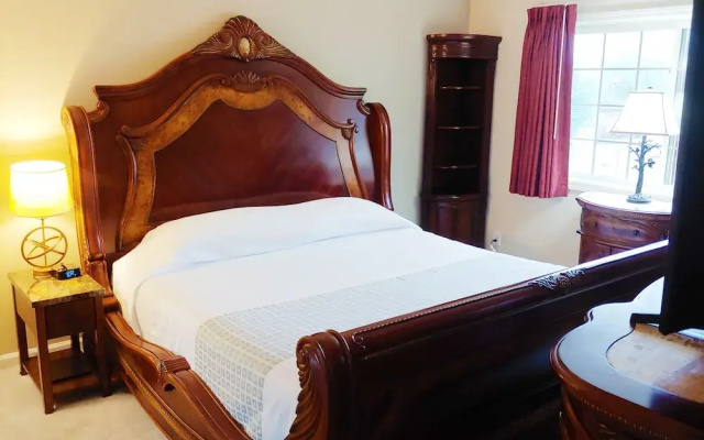 Grand Wood Suites