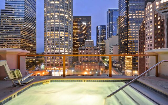 Hilton Checkers Los Angeles