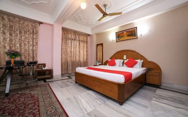 Hotel Priya Palace