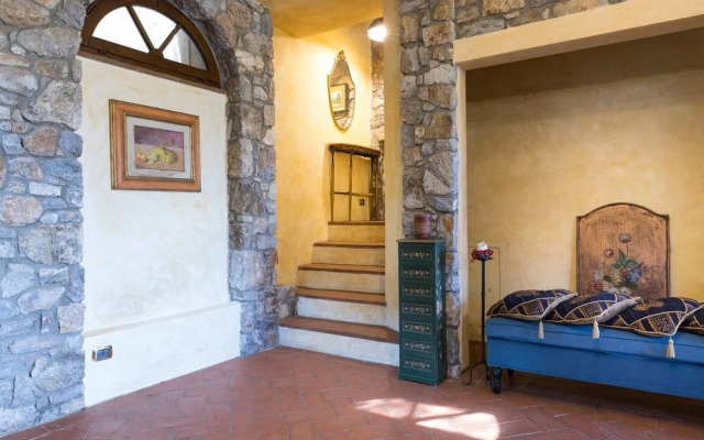 Altido Swim & Stone Villa