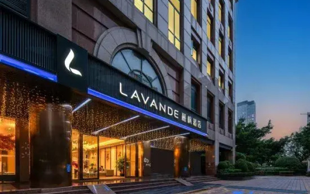 Lavande Hotel (Shenzhen Dongmen Shuibei Cuizhu Subway Station)