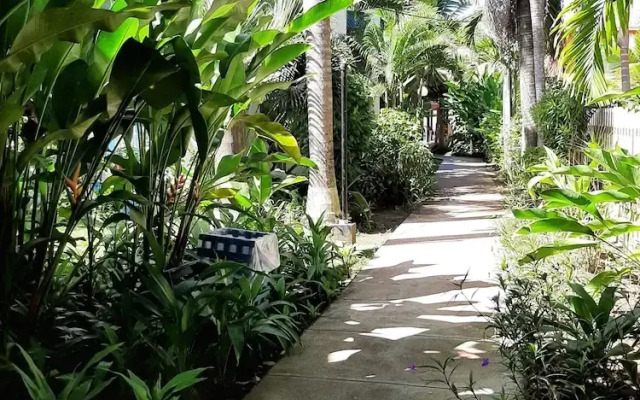 Yard Beach Hotel and Apartments