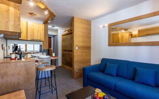 Rond Point des Pistes 28401