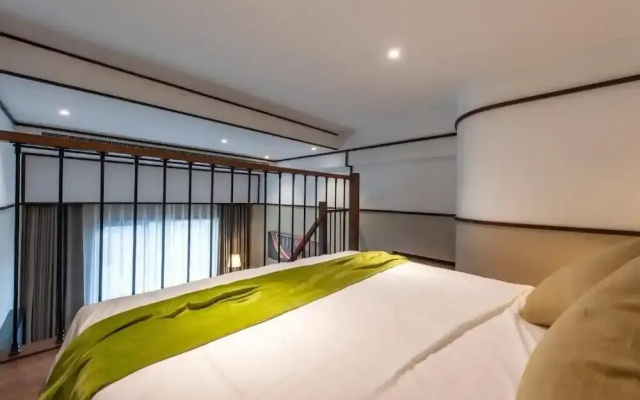 SSAW Boutique  Shanghai Chengman Huangpu Rive
