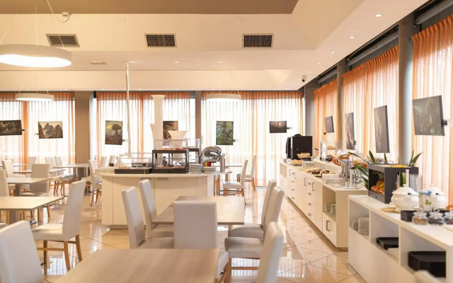 Noventa Hotel