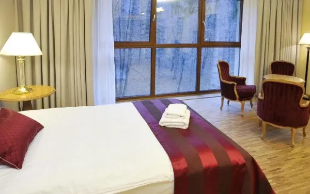Hotel Mir-Jan SPA