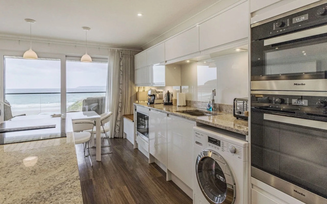 Apartment 18, Burgh Island Causeway