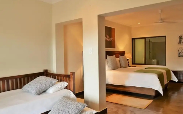 Bushveld Terrace Safari Hotel, Lodge & Spa