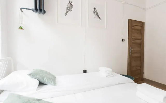 Old Town Apartment Slusarska
