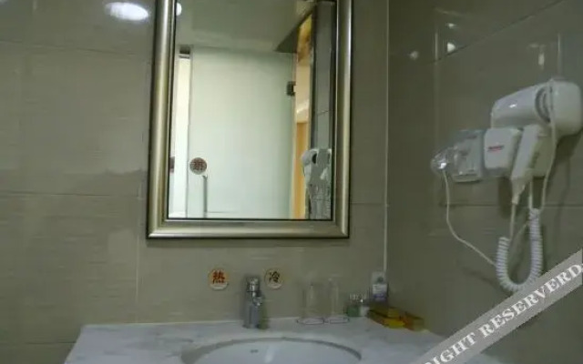 City 118 Hotel Chain (Suzhou Lingbi Wenzhou Mall Store)