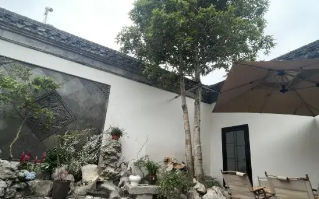 Ju Wuzhu Homestay (Heyuan Pishi Street Branch)