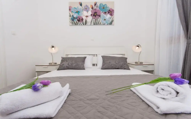Apartments Villa LA
