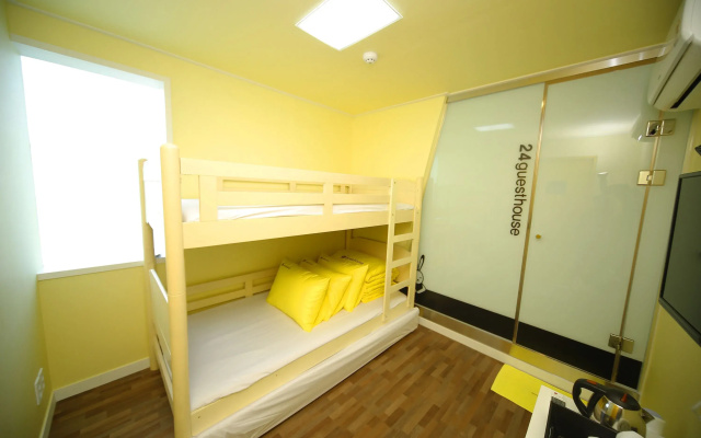 24 Guesthouse Sinchon Avenue