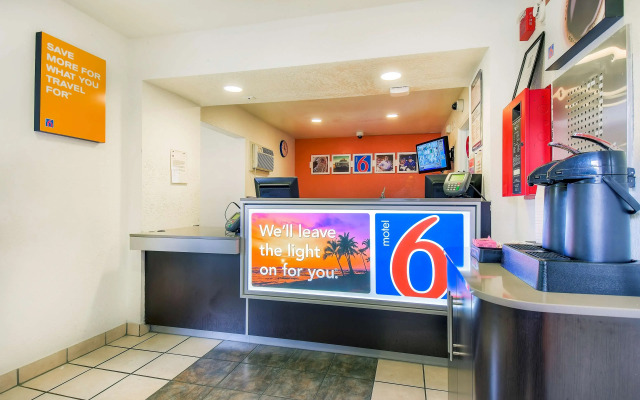 Motel 6 Chino, CA - Los Angeles Area