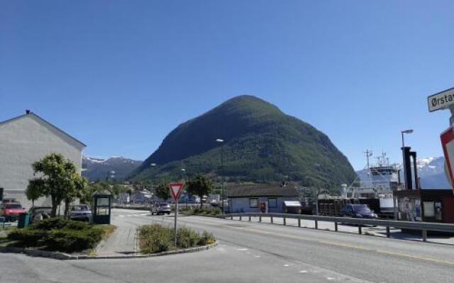 Volda Hostel & B & B