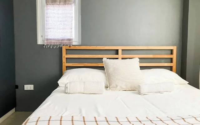 2BR Laid Back Apartment, Near Beach