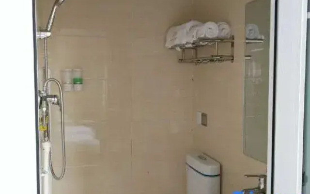 Xingyi Haixing Hotel