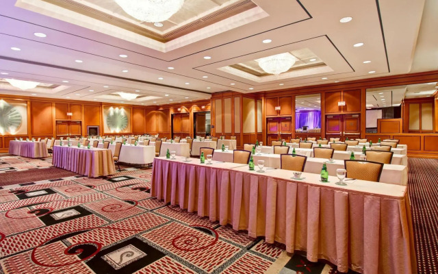 DoubleTree by Hilton Hotel Toronto Downtown