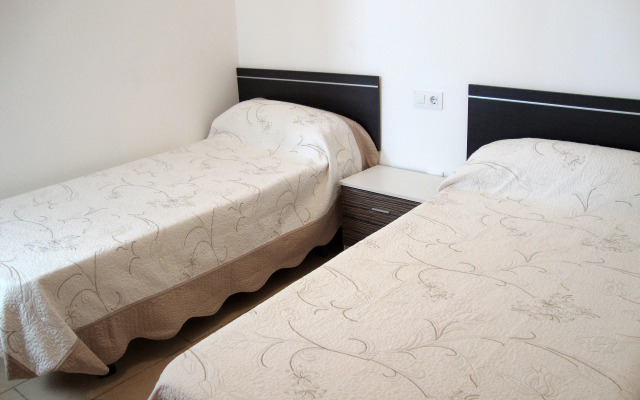 Apartamentos Las Palmeras 3000