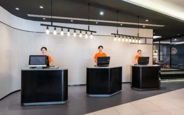 CJIA Apartment (Shenzhen Bao'an Fanshen Subway Station)