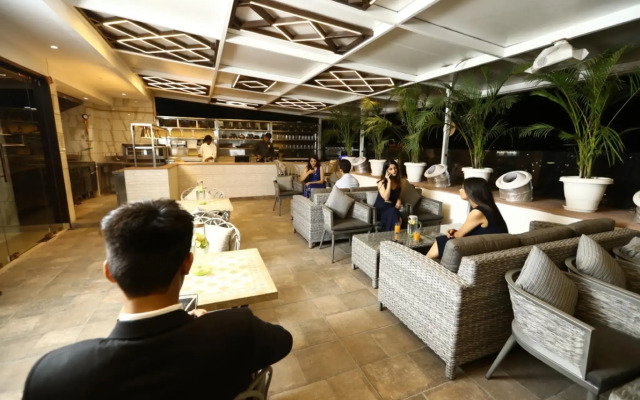Hotel 18 Keys