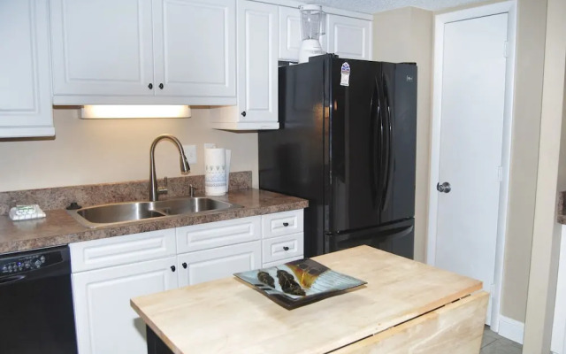 North Hampton 1106 by RedAwning