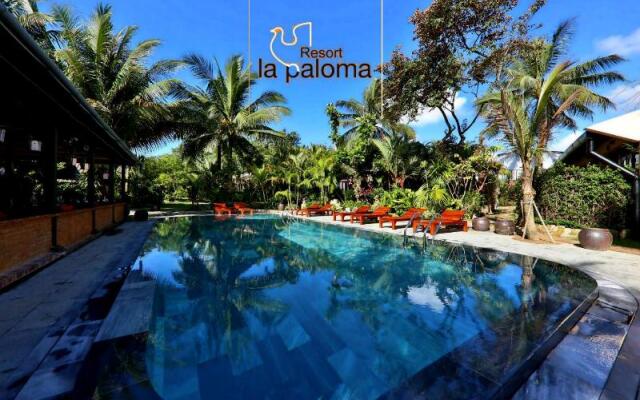 La Paloma Resort