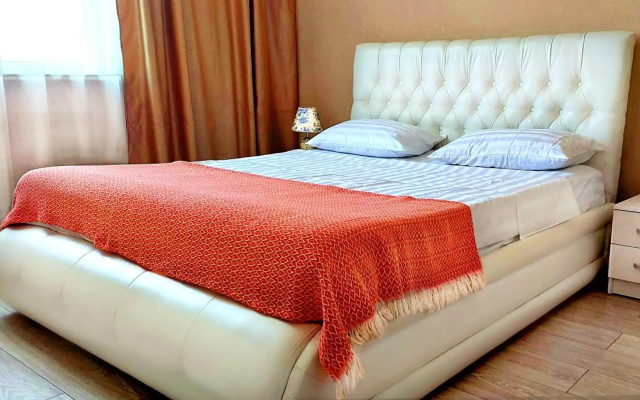White apartment with panoramic view in the center